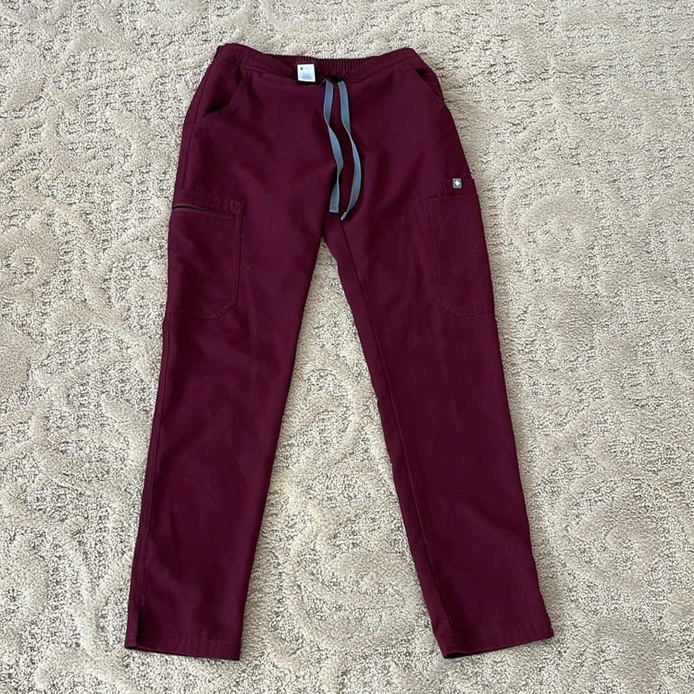 Figs Technical Collection Burgundy Scrub Pants Size XXS/P PO#1450
